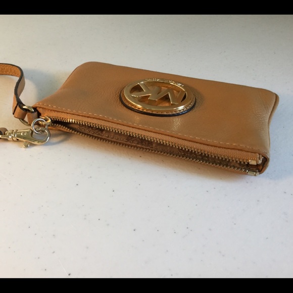 ❤️SOLD❤️MICHAEL KORS Tan Leather Bag Small handbag - Picture 3 of 7